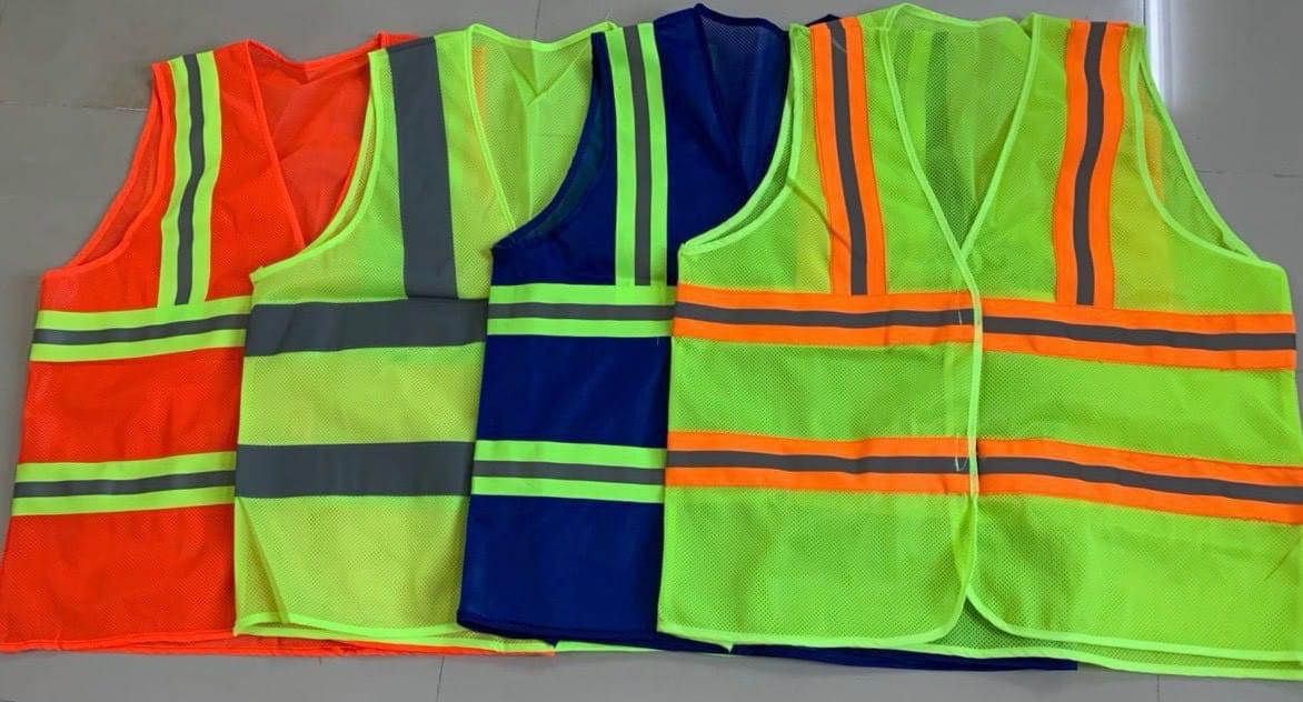 Áo phản quang lưới – khóa dán