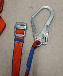 Móc an toàn bán thân TiTan Safety loại 1 móc